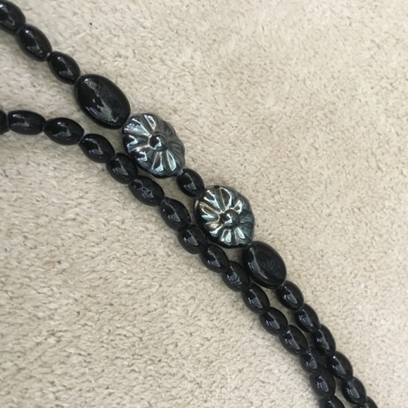 LONG Black Necklace with BEAUTIFUL Tassles - Picture 2 of 2
